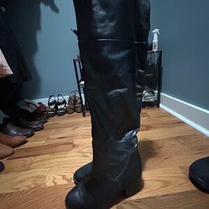 Black Knee-High Women's Boots